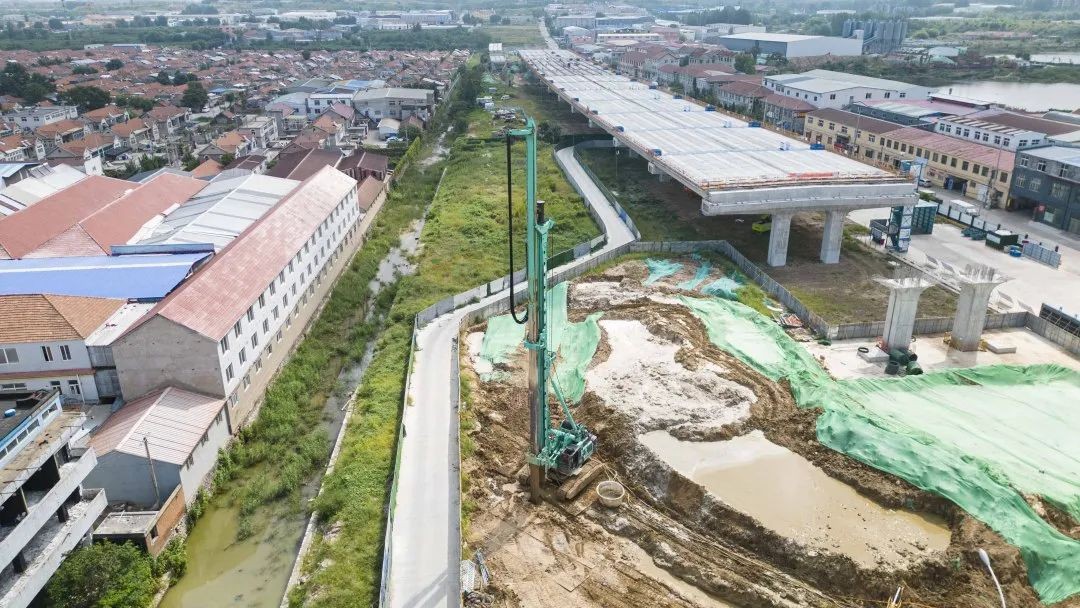 青島建設(shè)新篇章:金泰CSM工法鉆機(jī)獨(dú)占鰲頭 彰顯卓越施工實(shí)力